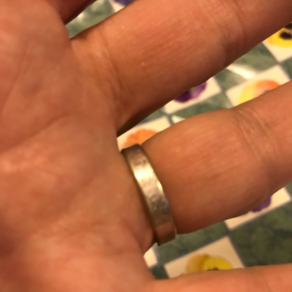 Ladies ring - Picture 2 of 3